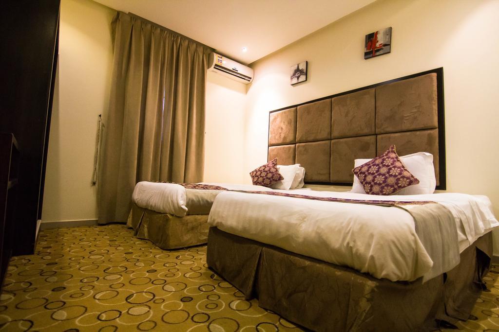 Al Makan Suites 101 By Al Azmy Riyadh Ngoại thất bức ảnh