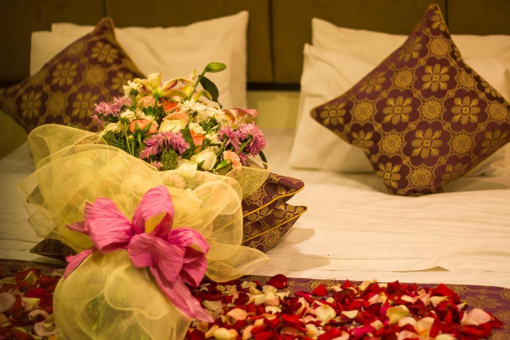 Al Makan Suites 101 By Al Azmy Riyadh Ngoại thất bức ảnh