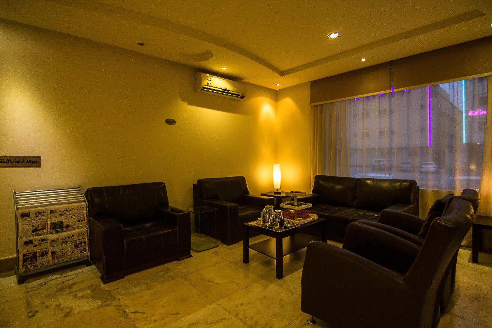 Al Makan Suites 101 By Al Azmy Riyadh Ngoại thất bức ảnh